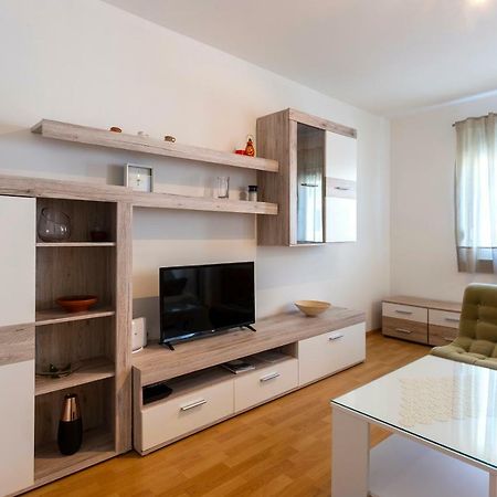 Apartment Anna With Free Private Parking Pola Esterno foto