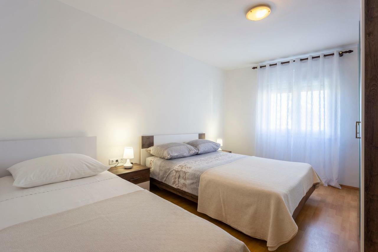 Apartment Anna With Free Private Parking Pola Esterno foto
