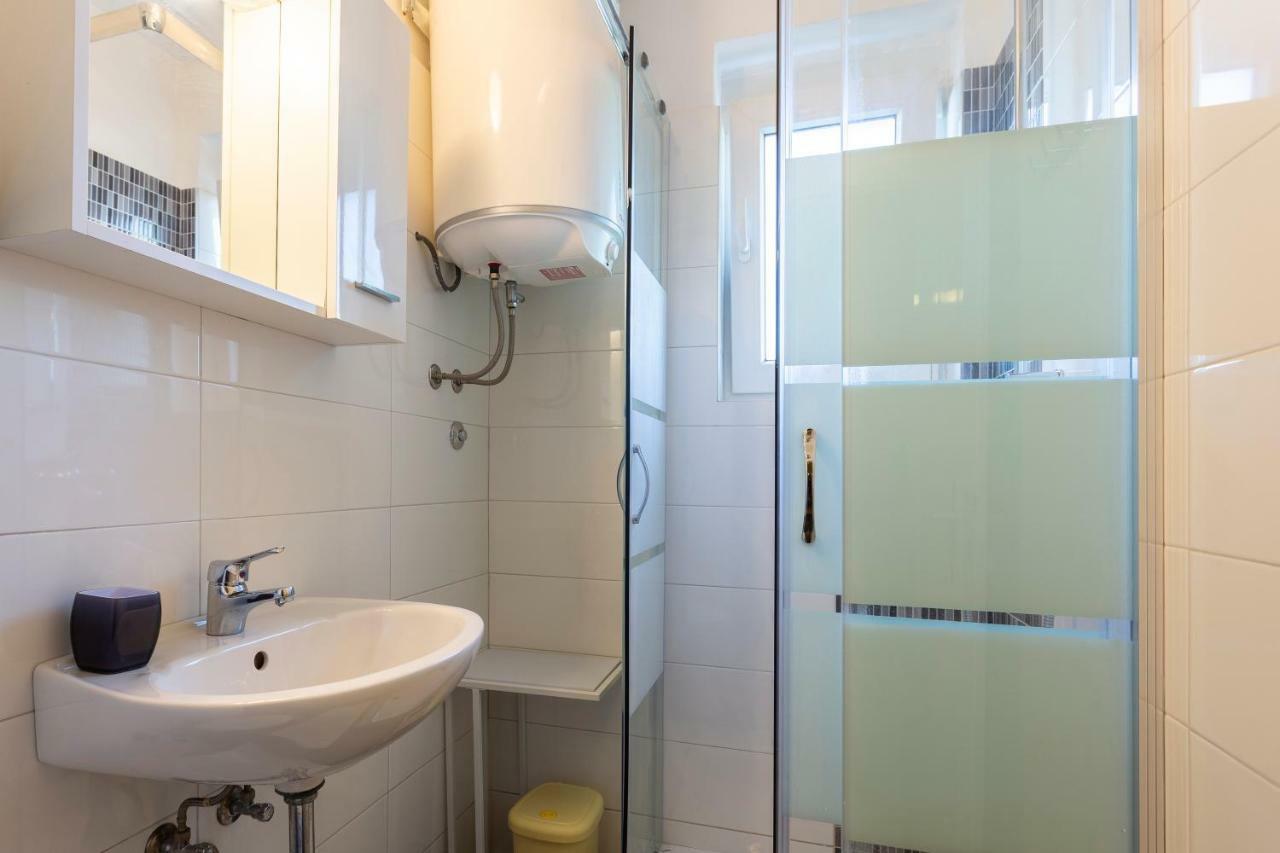 Apartment Anna With Free Private Parking Pola Esterno foto