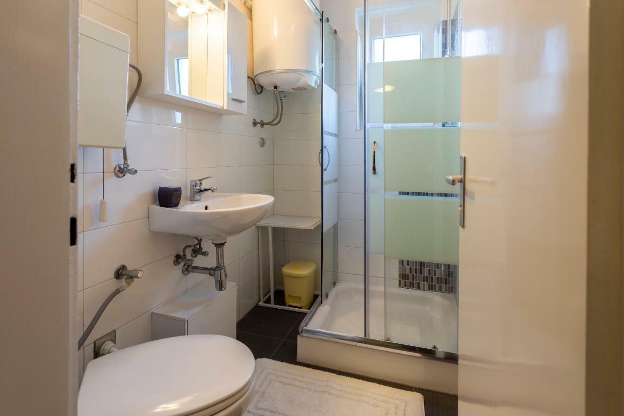 Apartment Anna With Free Private Parking Pola Esterno foto